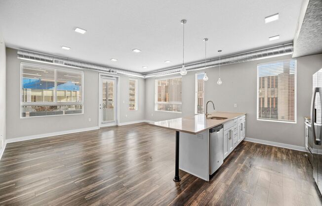 2 beds, 2 baths, 960 sqft, $1,795, Unit 316