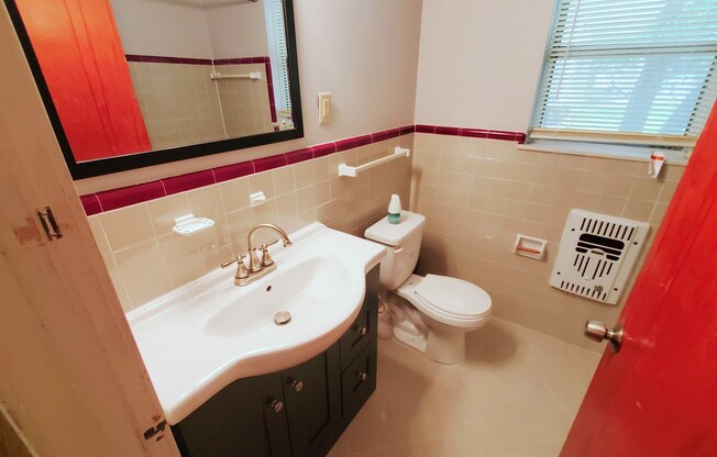 3 beds, 1 bath, $1,545