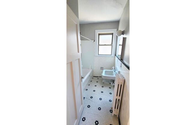 1 bed, 1 bath, 545 sqft, $895, Unit 451-210