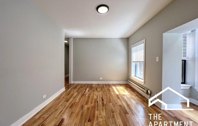 4423 N Wolcott Ave