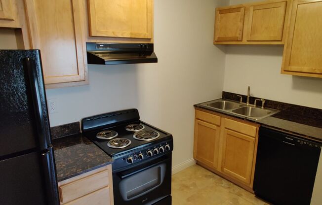 1 bed, 1 bath, $1,025, Unit Unit 18