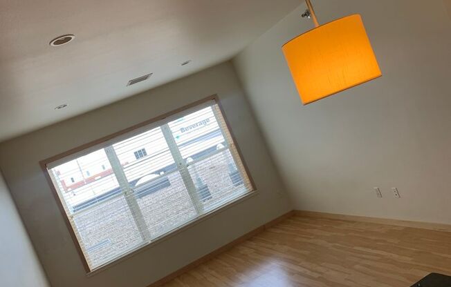 1 bed, 1 bath, 600 sqft, $995, Unit 209