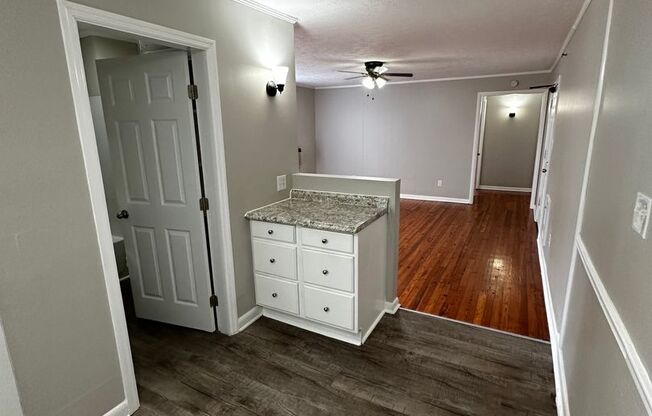 Beautifully FULLY RENOVATED 2 Bdr 1 bath in Maryville, TN