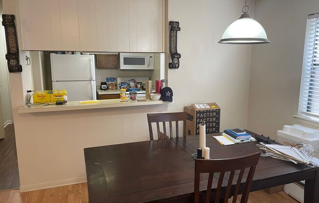 AVAILABLE FOR AUGUST MOVE IN!!!  Spacious 2 bedroom 2 Bathroom with a Yard!