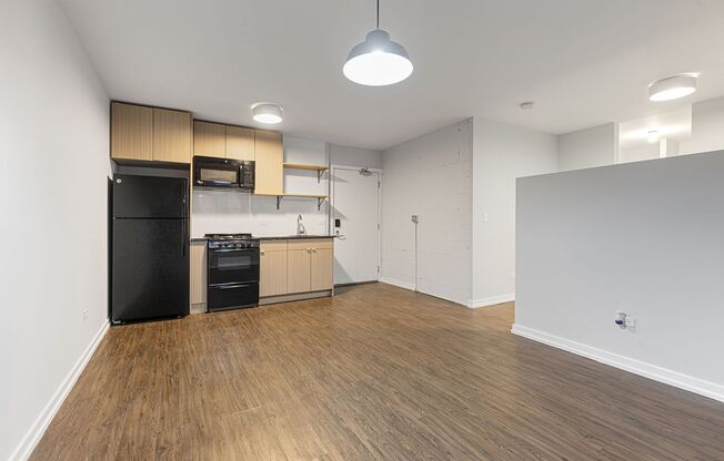 1 bed, 1 bath, 351 sqft, $1,695, Unit 205