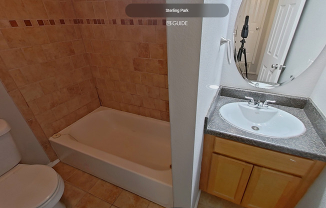 2 beds, 1 bath, 925 sqft, $825