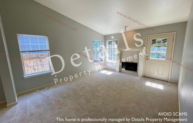 **COMING SOON** 3 BR bedroom Silverdale Townhouse