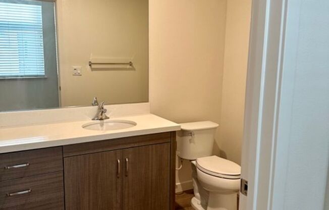 2 beds, 2.5 baths, 920 sqft, $3,095, Unit 213