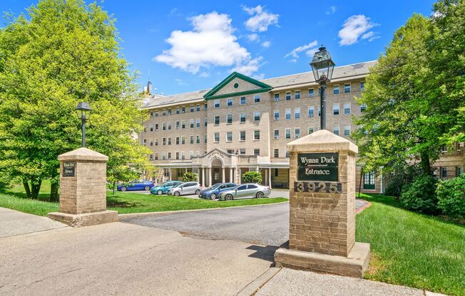 Studio, 1 bath, 400 sqft, $1,250, Unit 114A