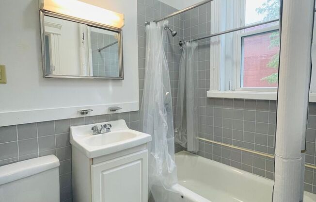 Studio, 1 bath, 350 sqft, $2,150, Unit 14P-4
