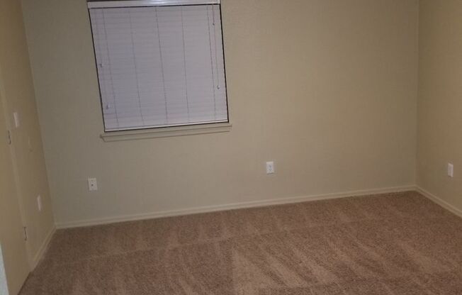 2 beds, 2 baths, $1,700