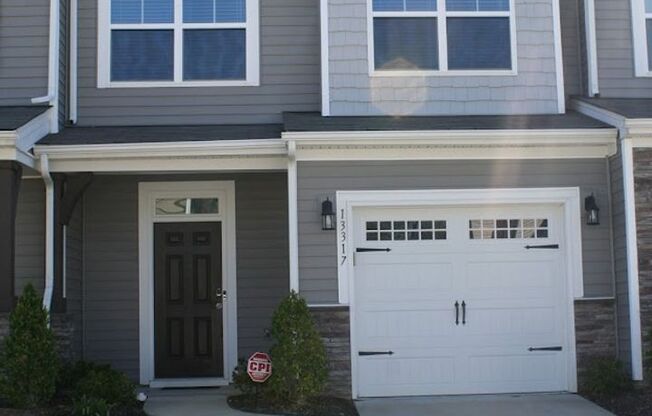 Stunning & Spacious 3BR Townhome!