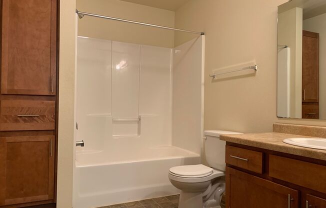 1 bed, 1 bath, 704 sqft, $1,045, Unit 5130-208