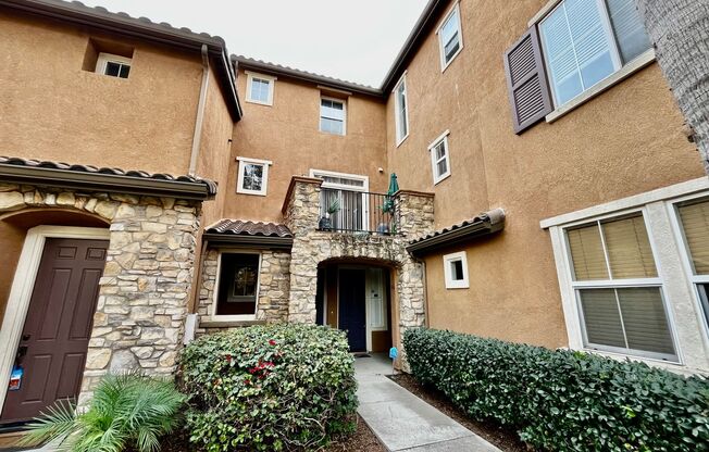 Fantastic 2B/2.5BA Townhouse w/ Washer/Dryer, Attached Garage, and AC!