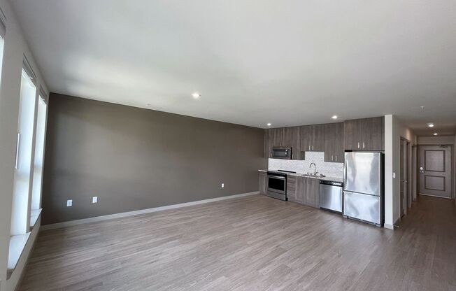 1 bed, 1 bath, 696 sqft, $1,825, Unit 610