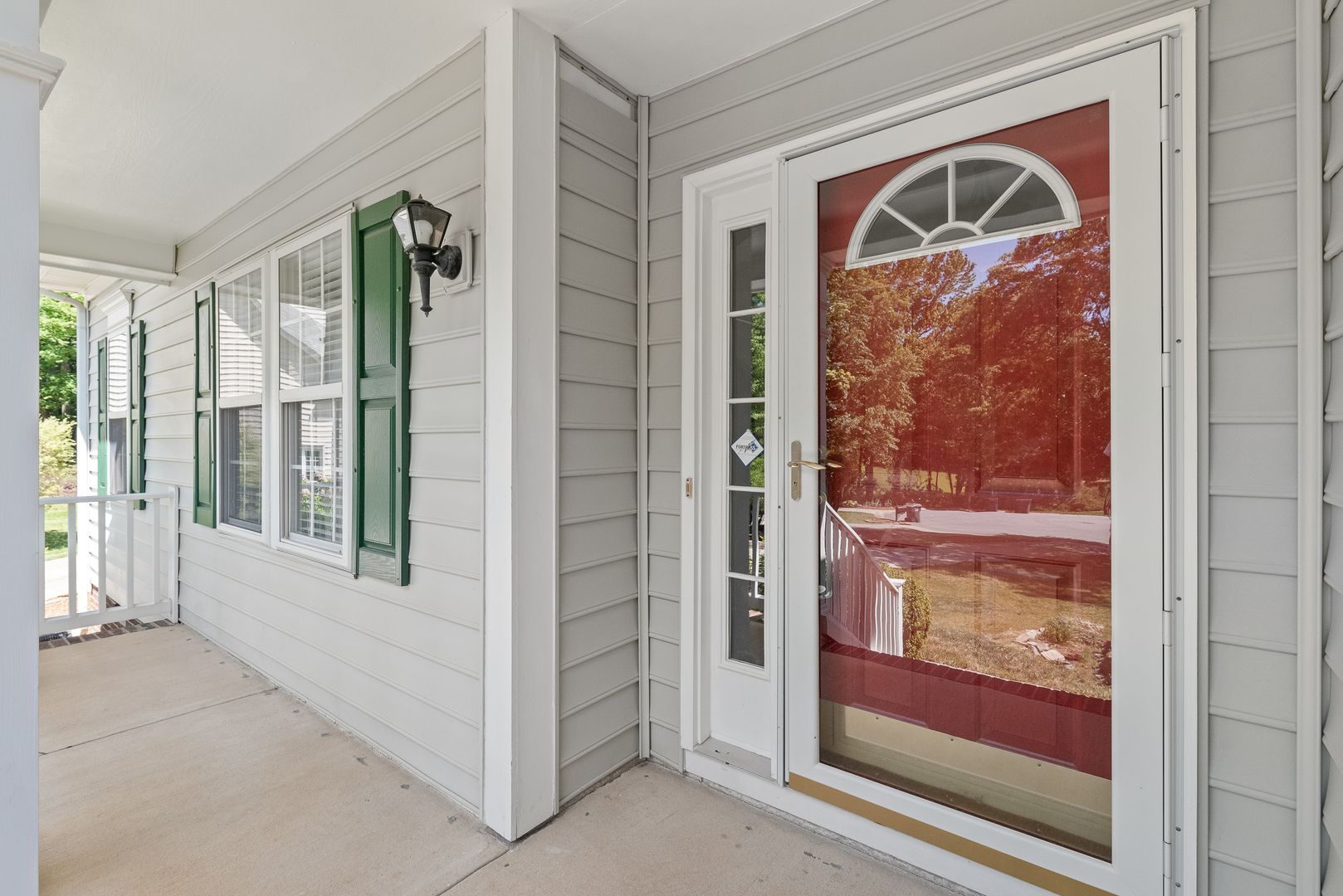 (Coming Soon) 3 Bedroom w/ 2 car Garage (Landscaping is included)
