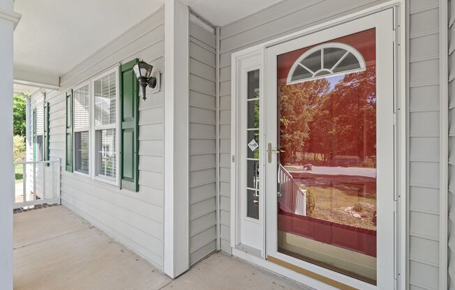 3 Bedroom w/ 2 car Garage (Landscaping is included)