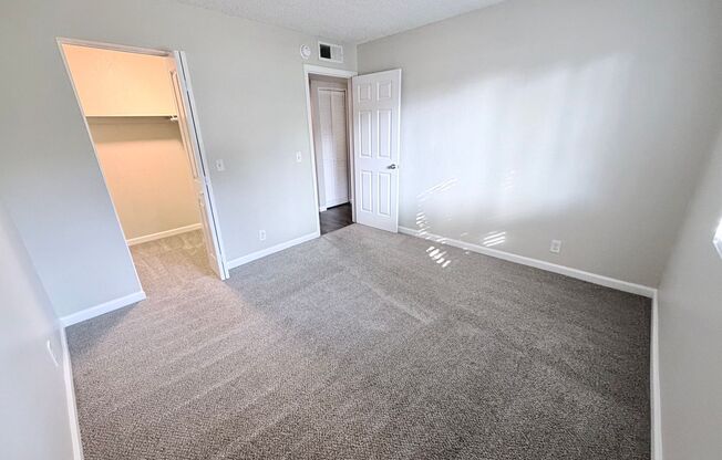 2 beds, 1 bath, 861 sqft, $1,750, Unit 25