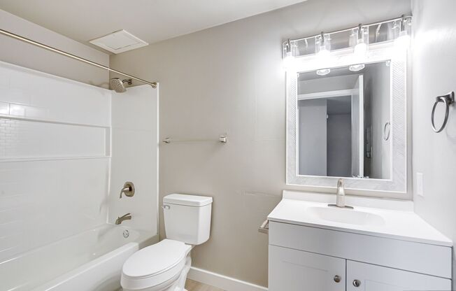 1 bed, 1 bath, 582 sqft, $1,049, Unit 2335-08