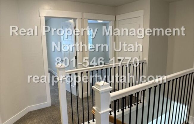 3 beds, 2.5 baths, $2,000