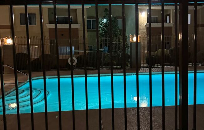 2 beds, 2 baths, $1,499, Unit # 2072