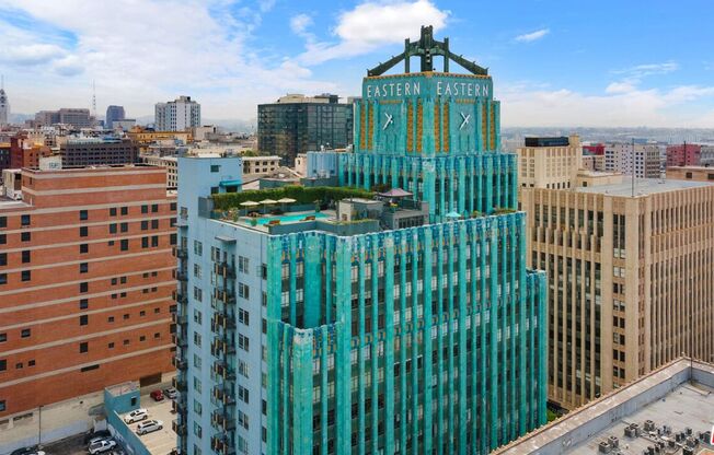 1 bed, 1 bath, 890 sqft, $2,700, Unit 405