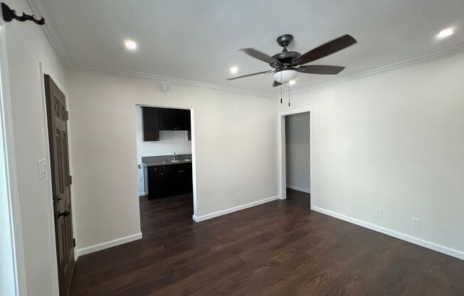 1 bed, 1 bath, $1,950, Unit 6609 Orchard Avenue Unit B