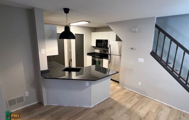 Recently Remodeled 2 Bedroom Townhome