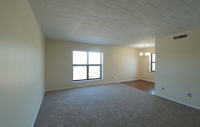 1 bed, 1 bath, 600 sqft, $970, Unit 409
