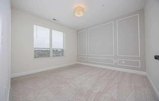 2 beds, 2 baths, 1,262 sqft, $2,200, Unit 302