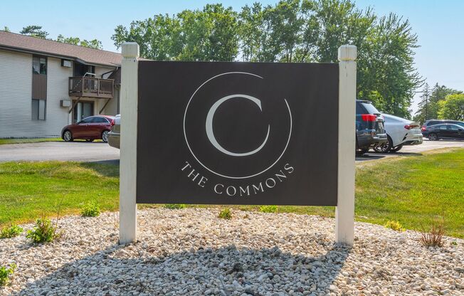 2 beds, 1 bath, 600 sqft, $1,099, Unit 855 - 06