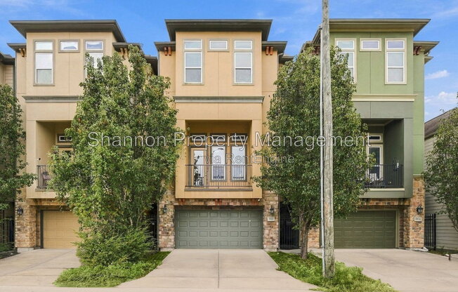 5833 KATY ST