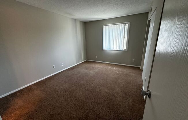 2 beds, 2 baths, 1,042 sqft, $1,200, Unit 6034E