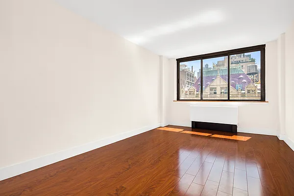 280 PARK AVE S