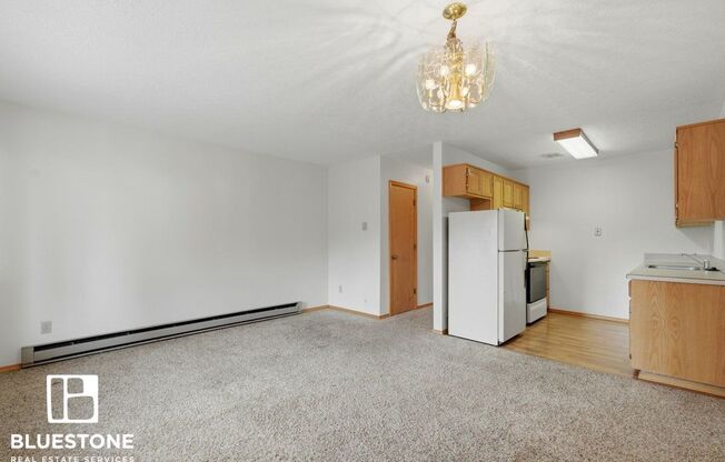 1 bed, 1 bath, 420 sqft, $1,195, Unit 12B