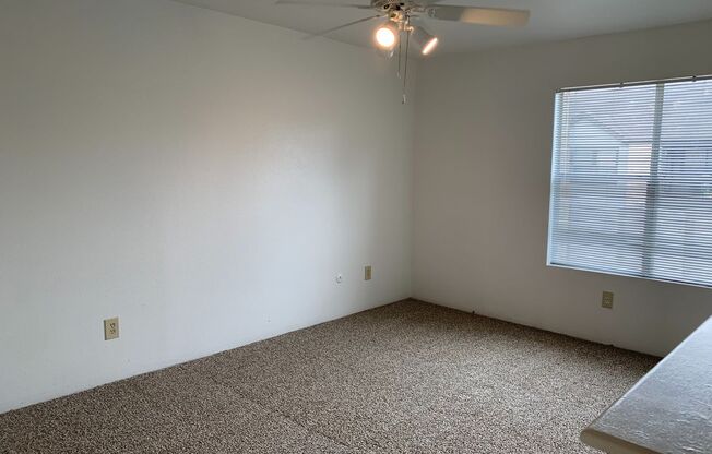 2 beds, 2 baths, 1,038 sqft, $1,215, Unit 3404