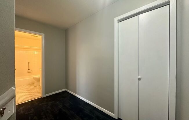 1 bed, 1 bath, 550 sqft, $950