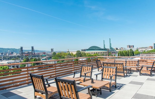 Central Eastside | Rooftop Lounge