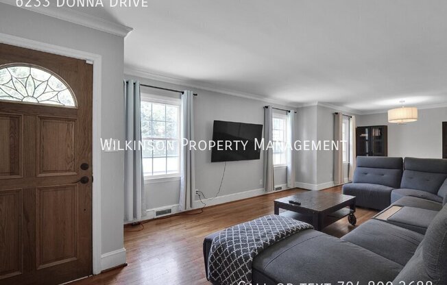 6233 DONNA DR