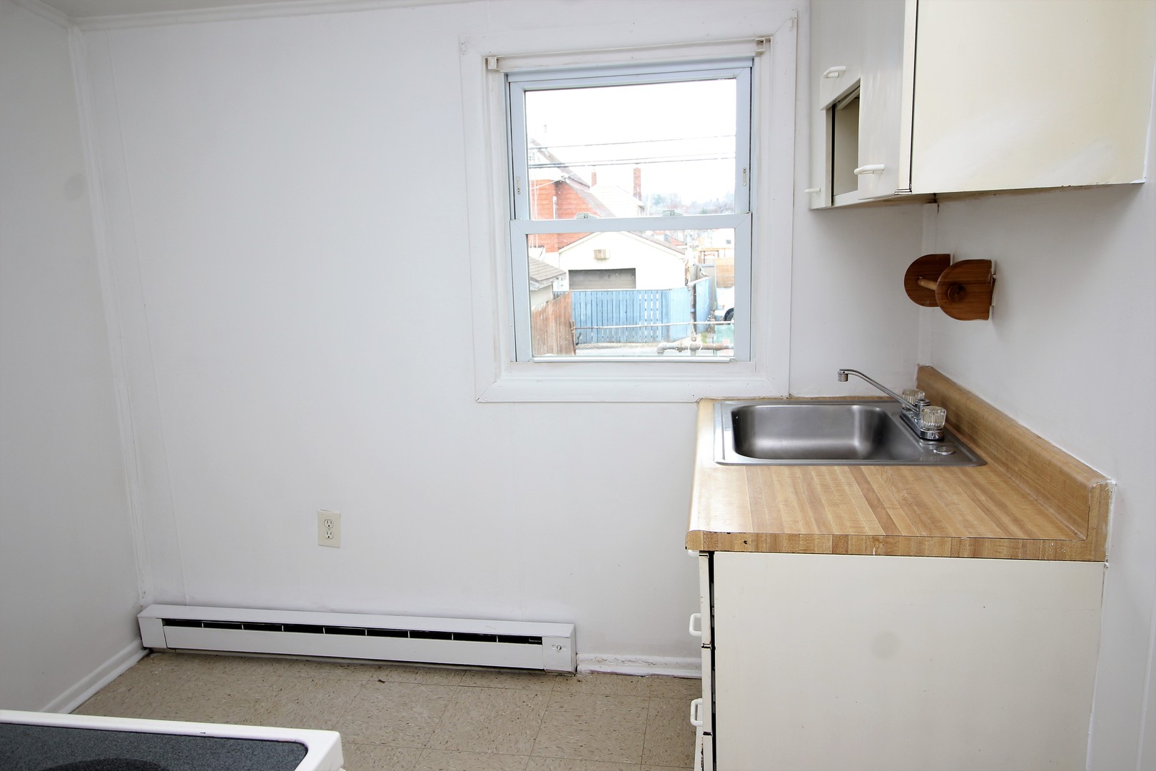 1957 Snyder Ave
