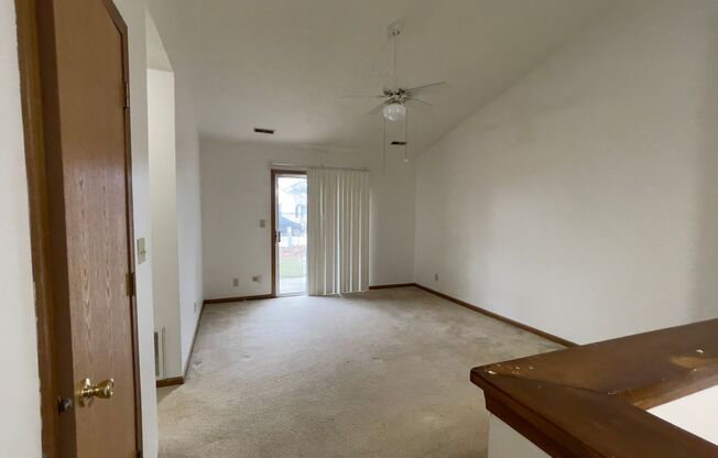 1 bed, 1 bath, 700 sqft, $850, Unit 2842