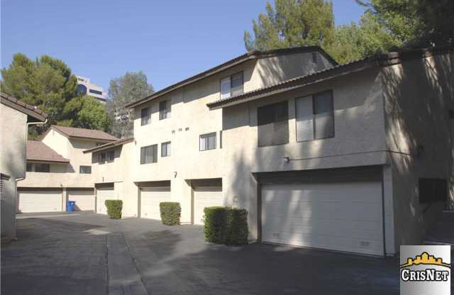 21515 ERWIN ST
