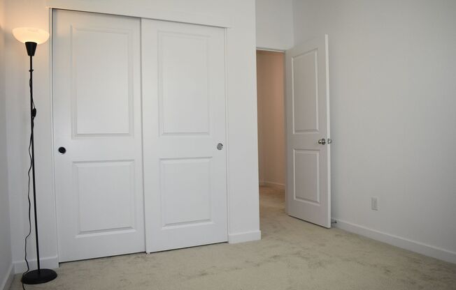 3 beds, 2.5 baths, $2,345