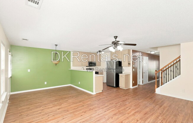 463 THISTLE CV