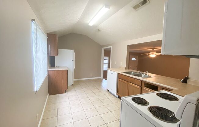 1 bed, 1 bath, 750 sqft, $949, Unit Unit 5