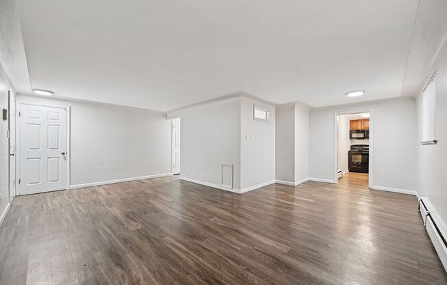 Welcome to Dahlia Apartments — Comfortable, Affordable Living in the Heart of Denver