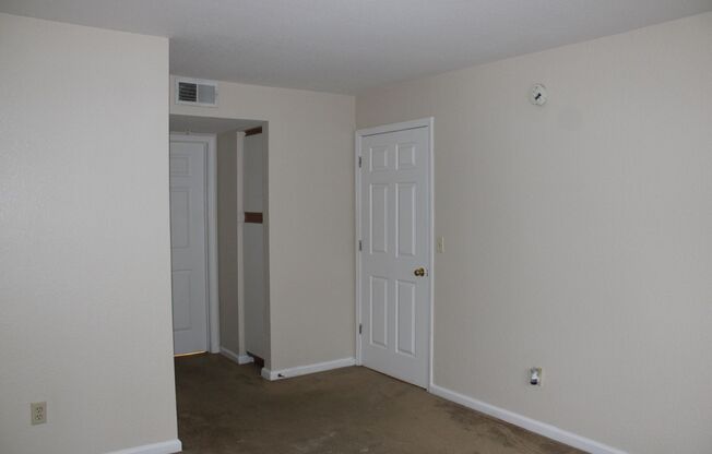 2 beds, 2 baths, $2,050, Unit APARTMENT 628