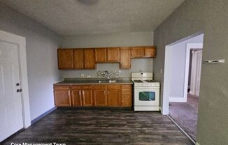 3 bedroom 1 bath apartment located in Mt Washington