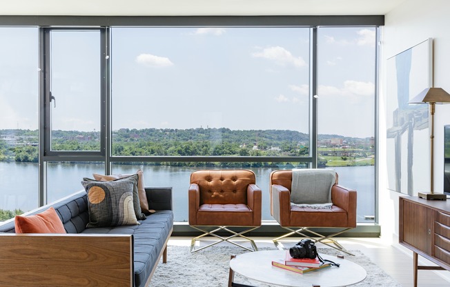 Unrivaled views of Anacostia River