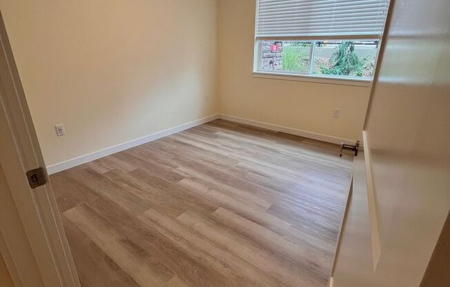 2 beds, 1 bath, $1,875, Unit F102